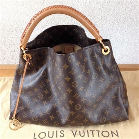 borsetta louis vuitton si spella|borse louis vuitton.